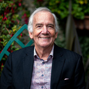 Peter Hawkins Headshot